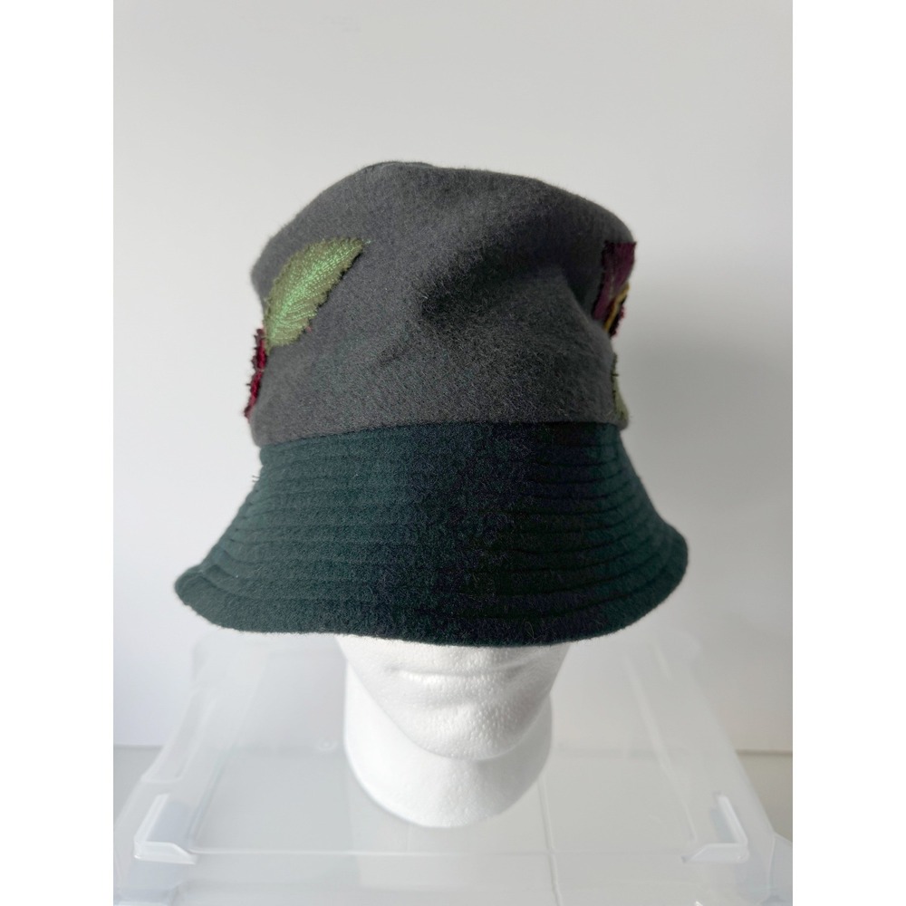 Embroidered Floral Bucket Hat OS Green Gray Cottagecore Boho